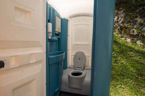 Best Porta potty rental for parties  in Longview Heights, WA