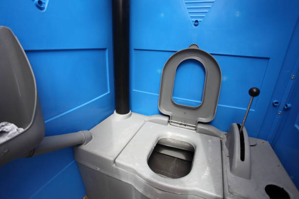 Best Portable restroom trailer rental  in Longview Heights, WA